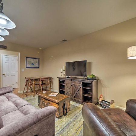 Convenient Apt With Fire Pit About Half-Mi To Lake! Apartment Groveland Exterior photo